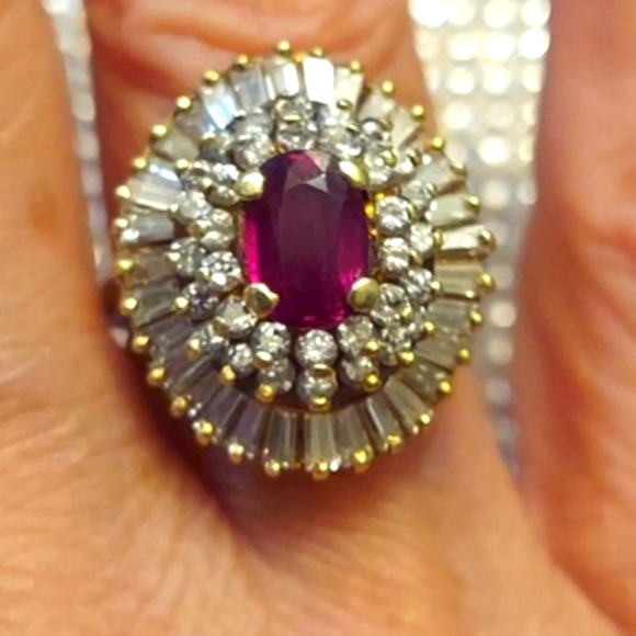 Ballerina Ruby & diamond ring. - Picture 3 of 14